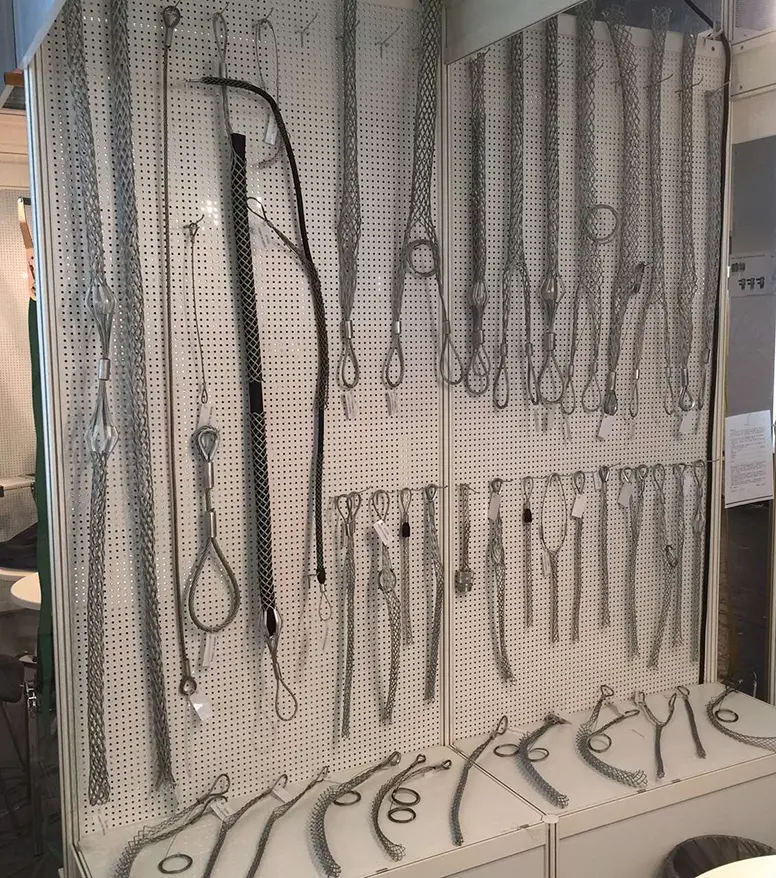 Come-to-the-drawing-and-sample